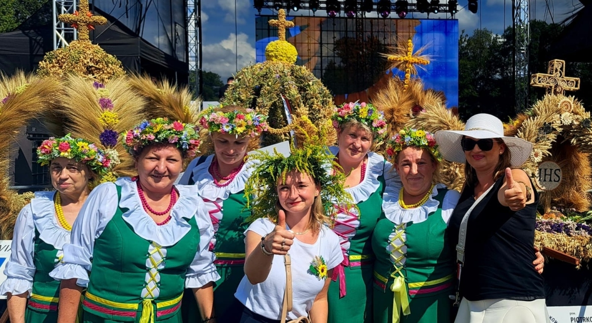 Piękny zwyczaj z długą tradycją - DOŻYNKI, czyli Święto Plonów.